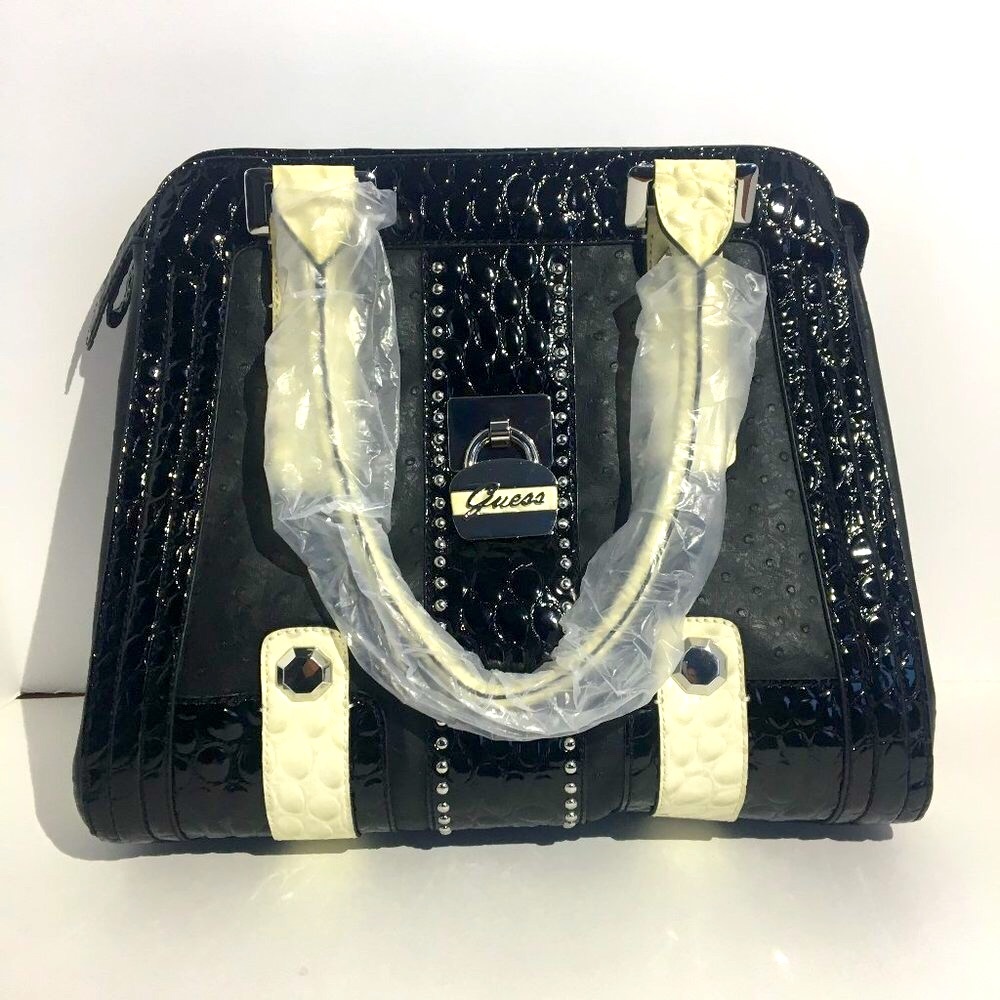 Guess bag NWT
